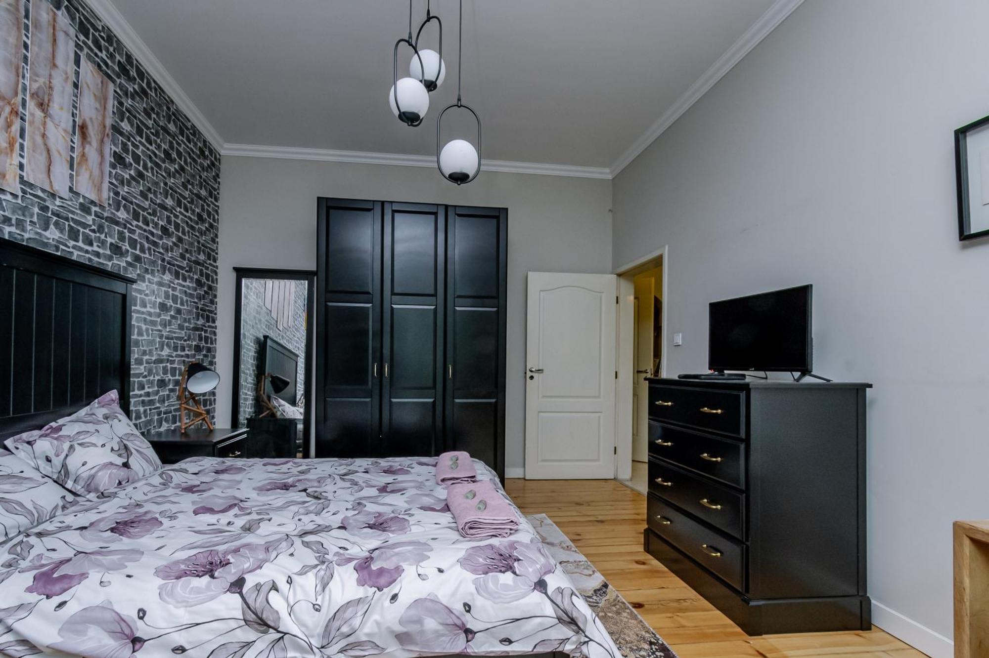 5 Seconds Away From The Main Street, Free Secured Parking Apartment Sofia Luaran gambar